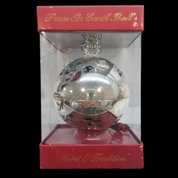 NIB Lenox "Peace on Earth Ball" Hinged Silverplated Giving Ball Ornament - Picture 1 of 1